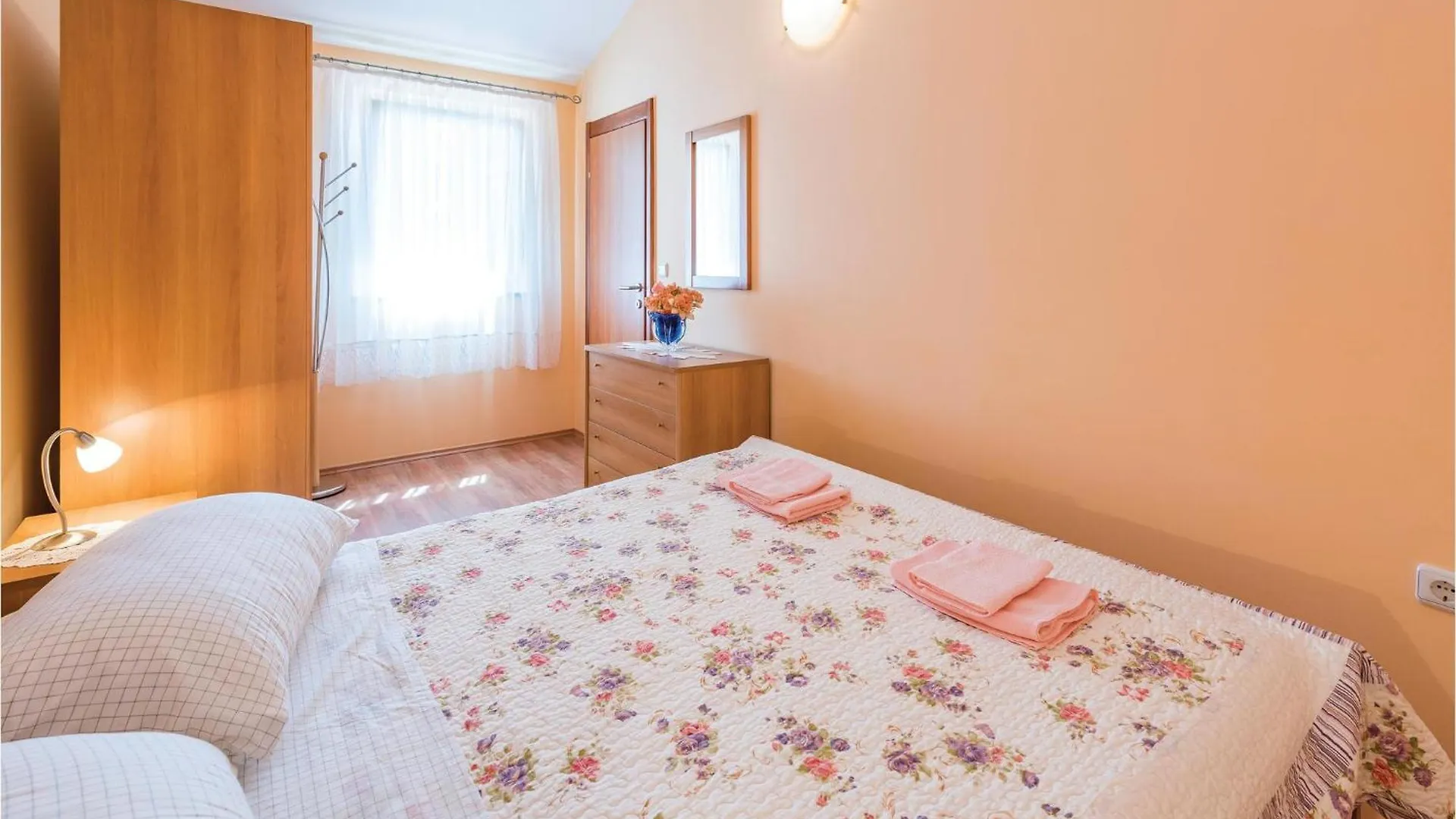 Tatil Evi Awesome Home In Zminj With Wifi Hırvatistan